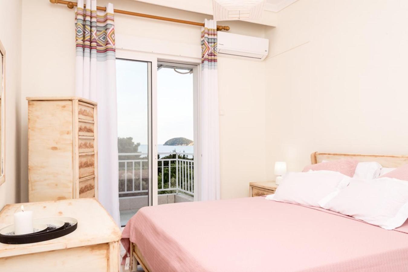 Opalio Seaview Apartment PalaiónTsiflíkion Exterior foto